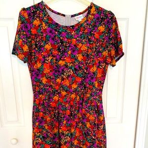 Lularoe Amelia dress with pockets